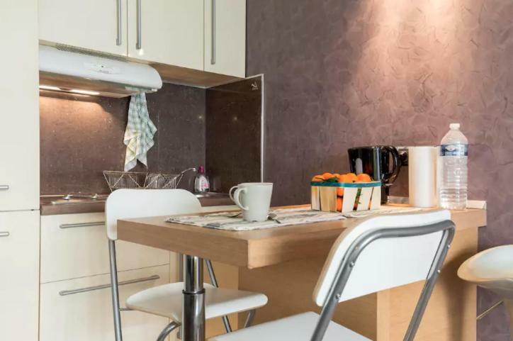 Quiet Studio With A Big Balcony Nice Extérieur photo